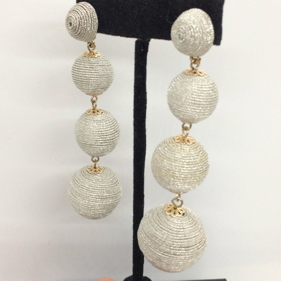 3/$30 SILVER BAUBLE GRADUATED BALL DROP EARRINGS THREAD WRAPPED STATEMENT PARTY - Picture 5 of 10